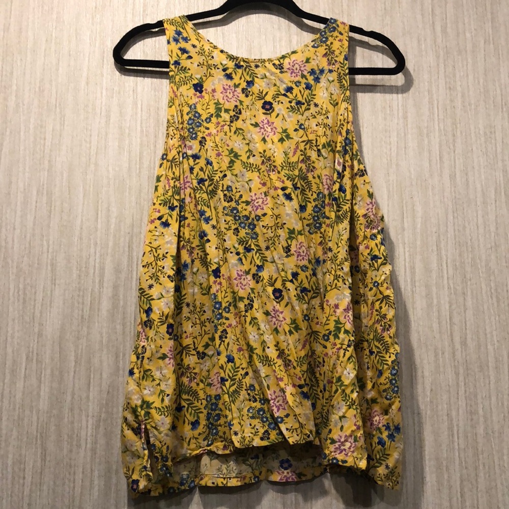Yellow tank